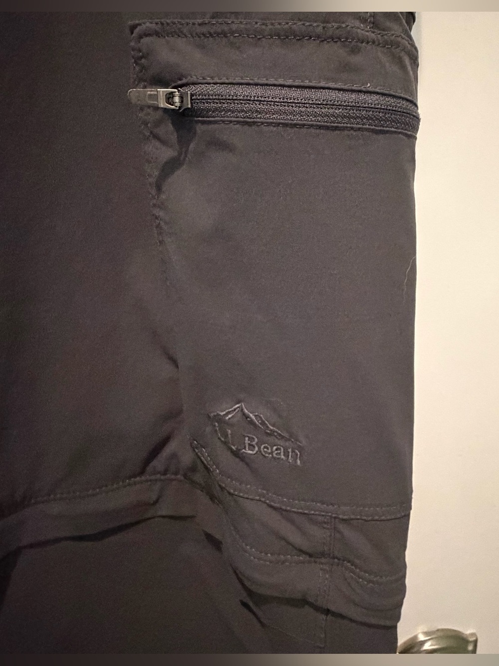 LL Bean Men’s Convertible Zip-Off Hiking Outdoor Pants Size 40/32 Nylon Spandex - Picture 5 of 10